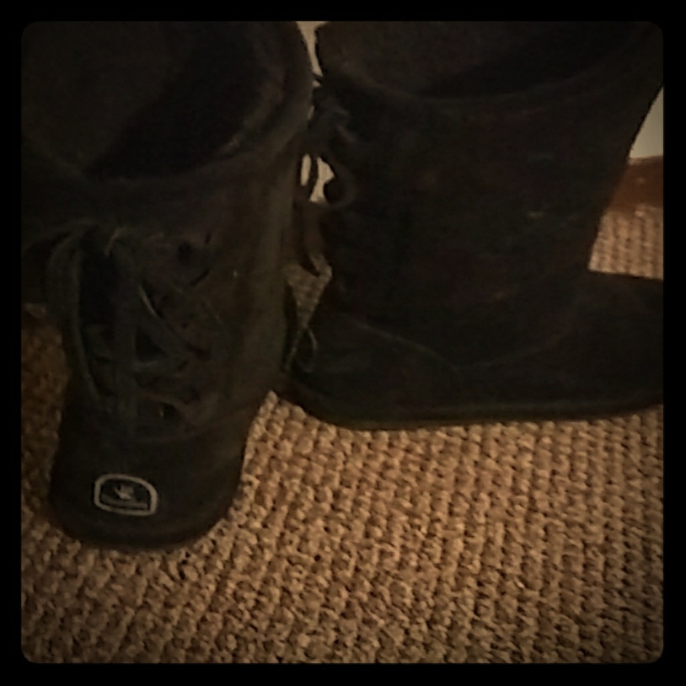 Bearpaw boots